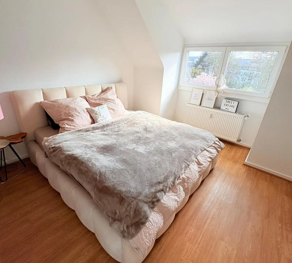 Cozy Apartment In Oberkassel Dusseldorf Germany