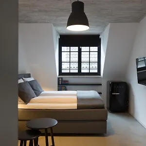 Apartment Square 8, Dusseldorf